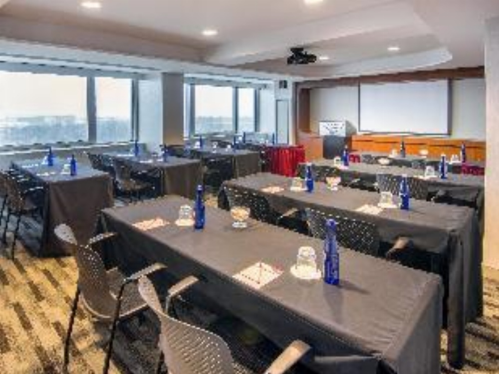 Crowne Plaza JFK Airport New York City, an IHG Hotel Image 20