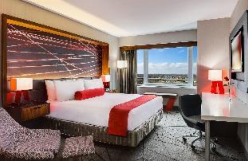 Crowne Plaza JFK Airport New York City, an IHG Hotel image 5