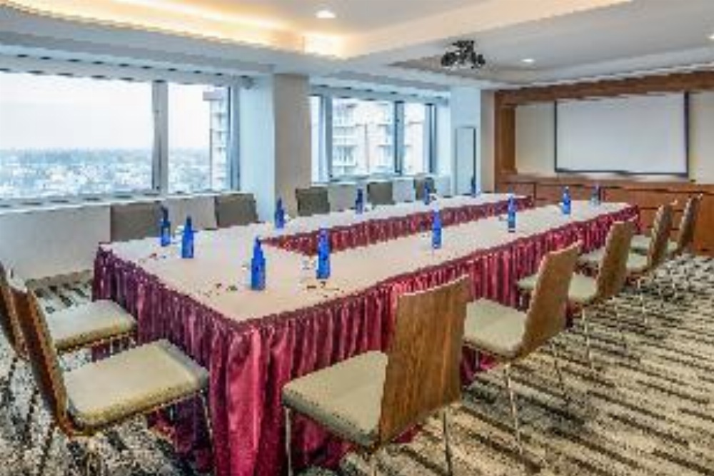 Crowne Plaza JFK Airport New York City, an IHG Hotel Image 6